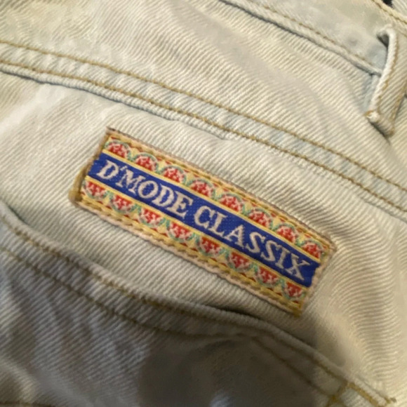 D’Mode Classix Vintage 90s Light Wash Denim W Paisley Embroidery Size 9/10 C3 - Picture 4 of 8